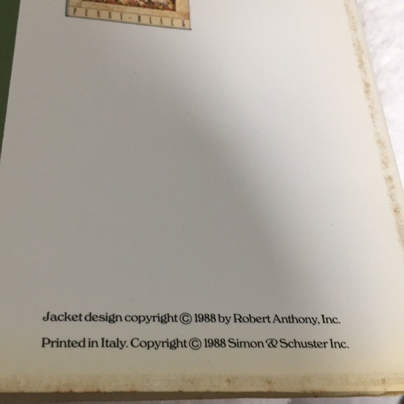 Fresh Flowers A complete guide to selecting & arranging coffee table book - Picture 3 of 16